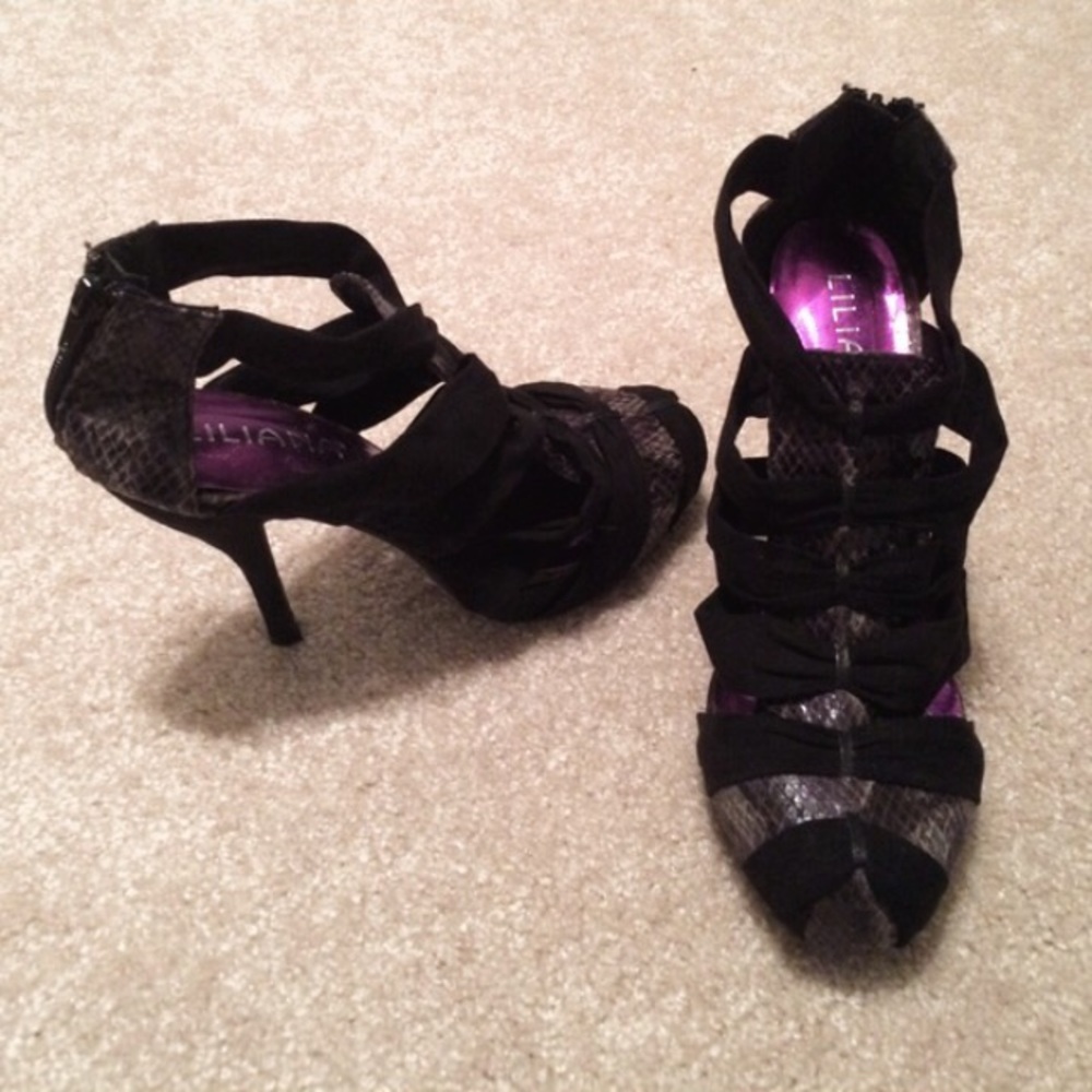 LILIANA Snakeskin Print Heels Size 7.5